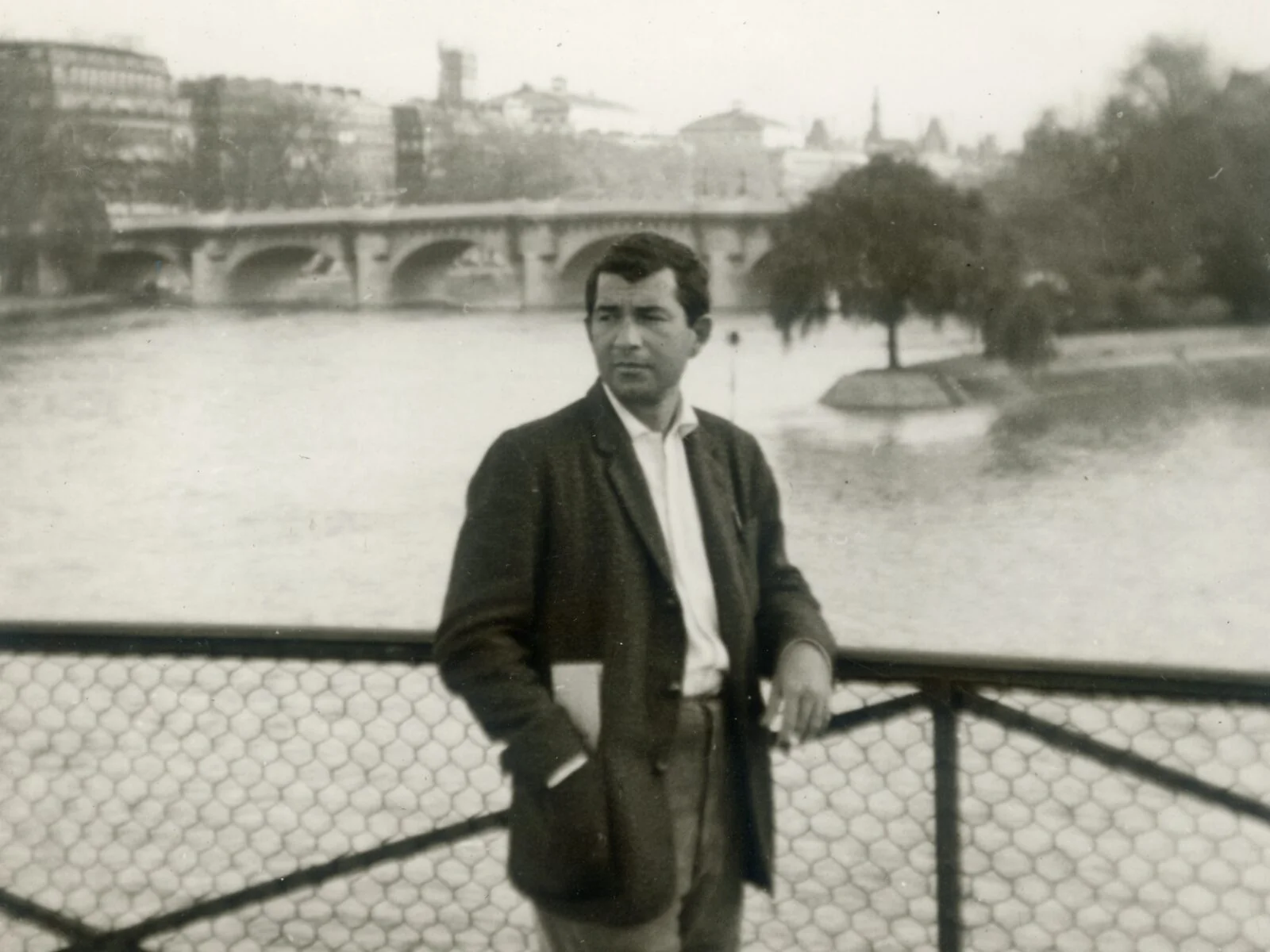 El Brujo: Julio Zachrisson, still