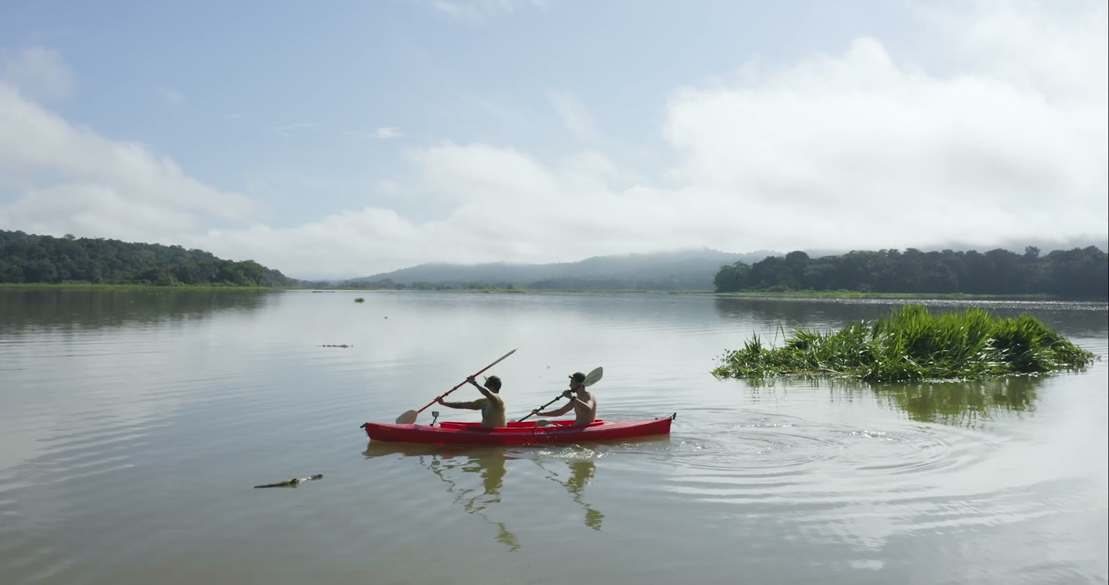 Haz kayak en el río Chagres