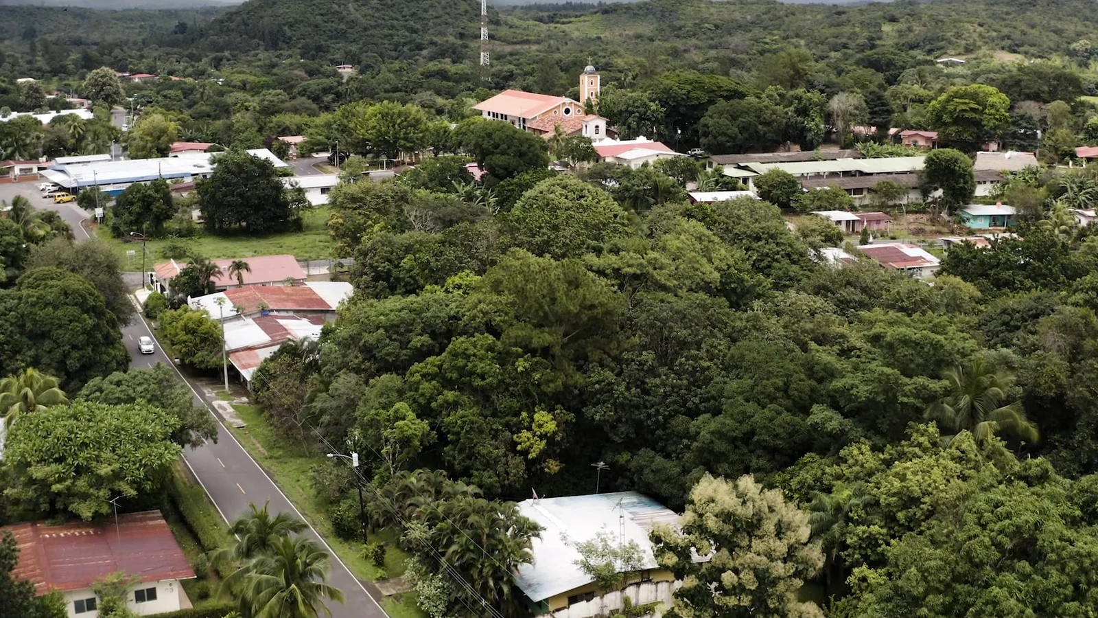 Visit the church of San Francisco de la Montaña