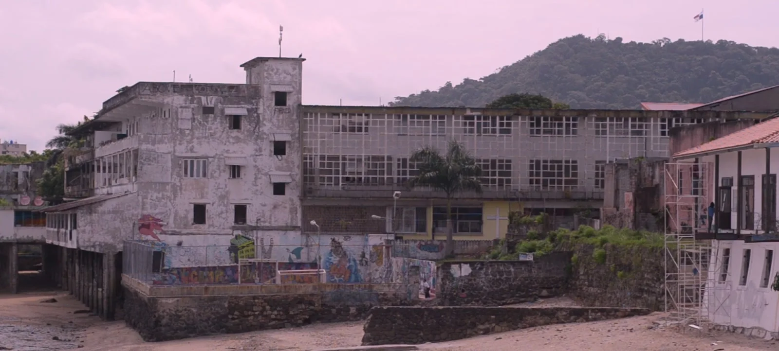 Santa Familia · A Tale of Two Barrios, still