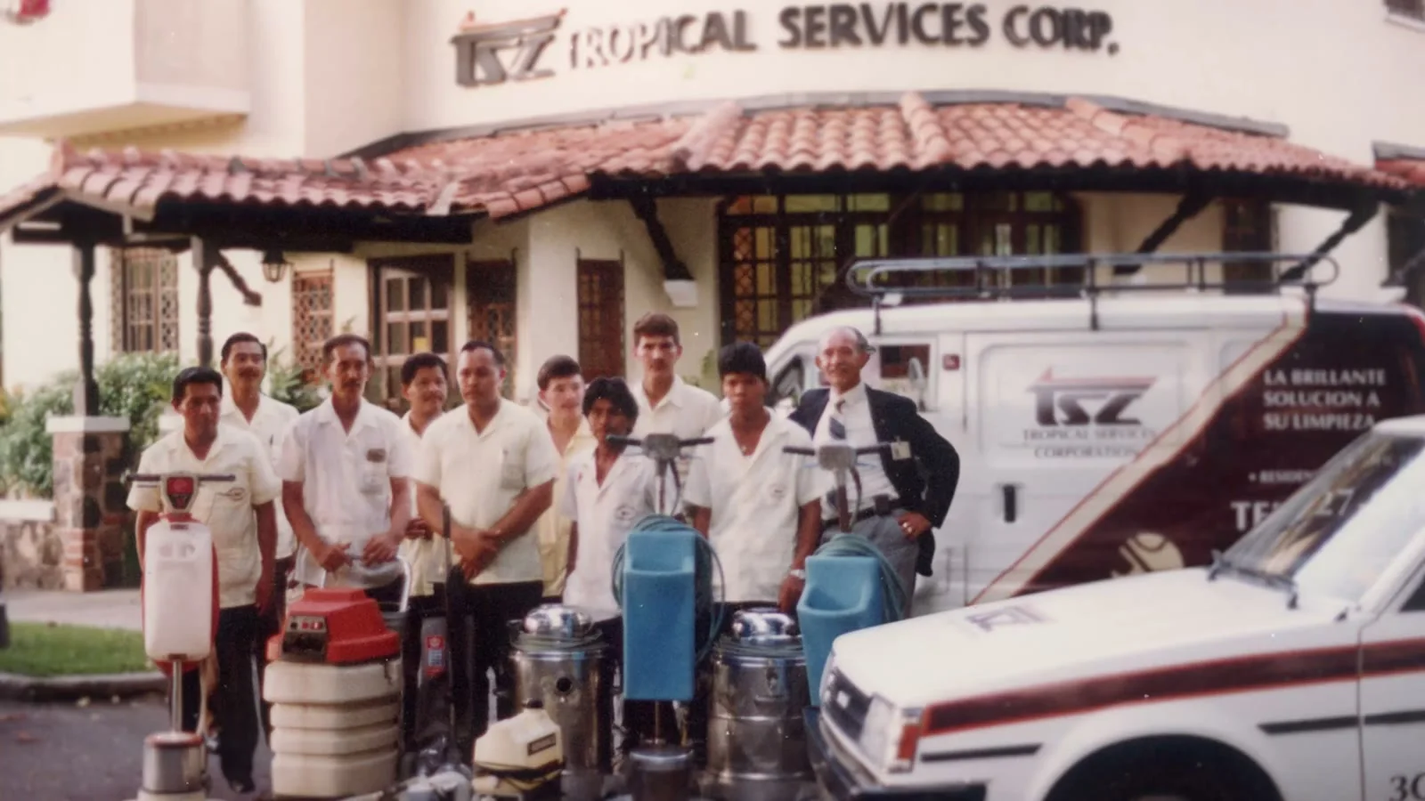 Tropical Services · 50 años