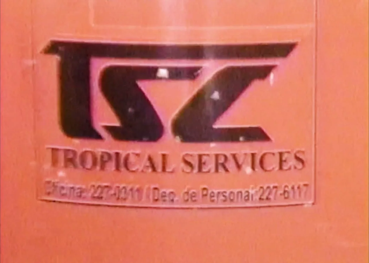Tropical Services · 50 años, still
